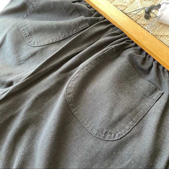 Black Linen Ankle Pants - Picture 4 of 6